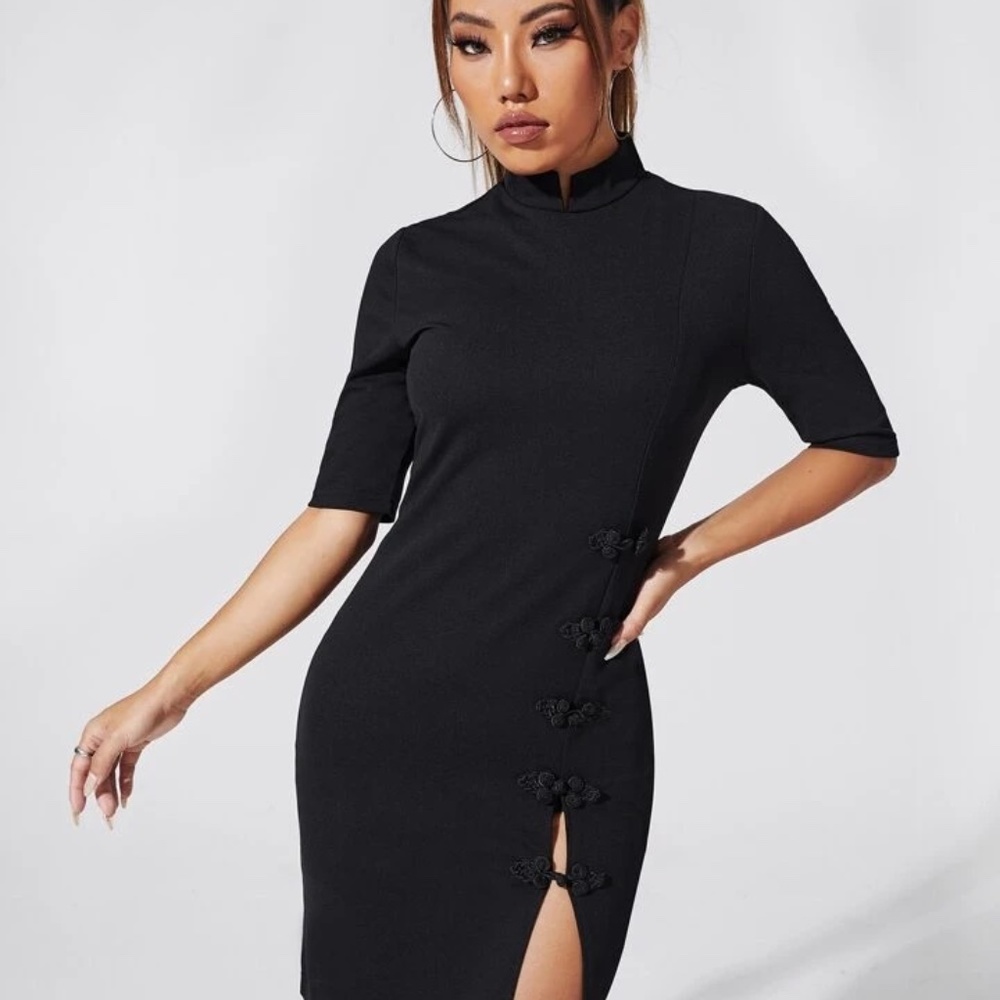 Mandarin Neck Form Fitting Dress with High Slit